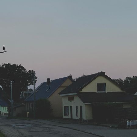 Cieszyno- Uroczy Domek Do Wynajecia Zlocieniec Ngoại thất bức ảnh